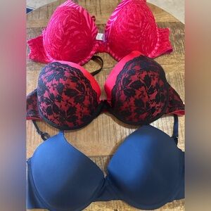 Lot Of 3 Size 38C Women’s Bras 2 Mix & Co. Blue Laura Ashley
